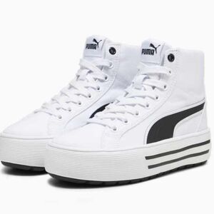 Puma Kaia 2.0 Mid Top Sneaker